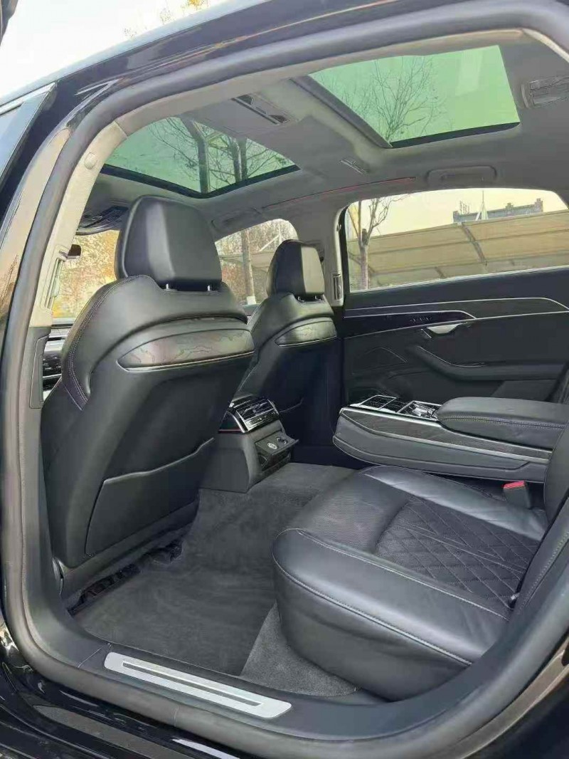 东营21年奥迪A8L4