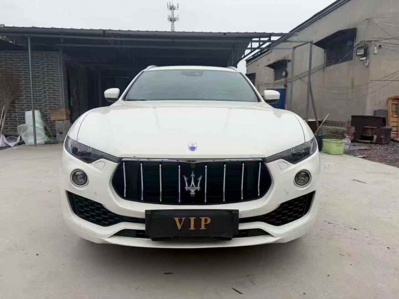 济宁19年玛莎拉蒂Levante1