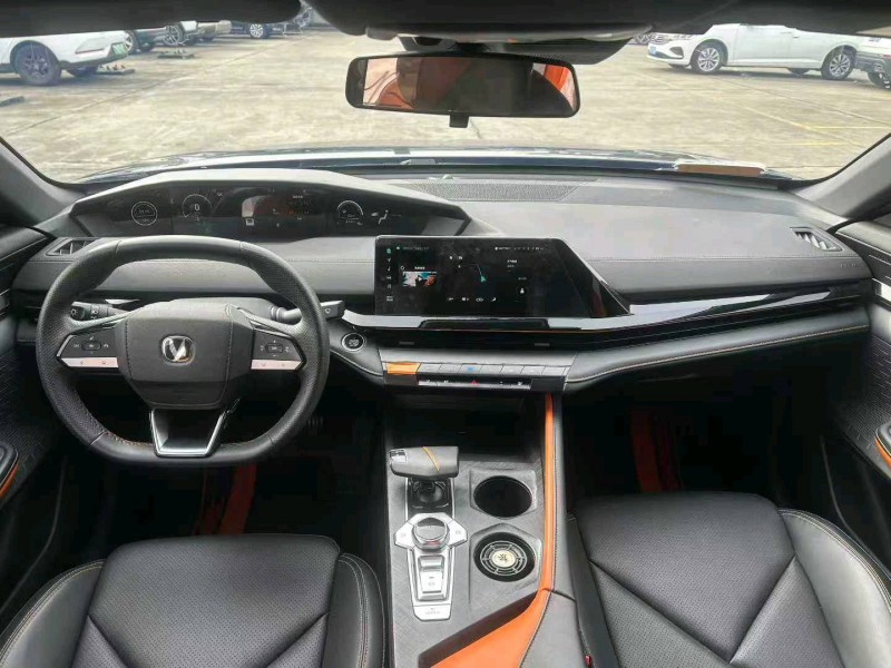 东莞23年长安汽车UNI7