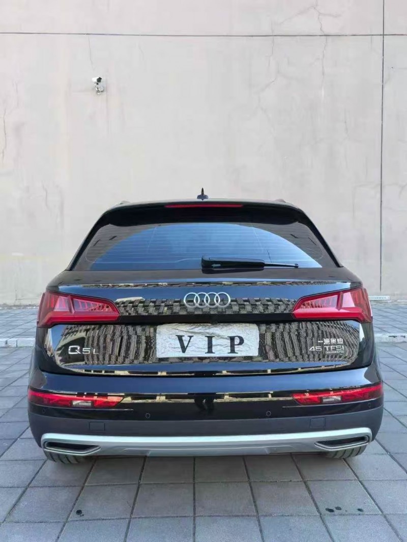 营口20年奥迪Q58