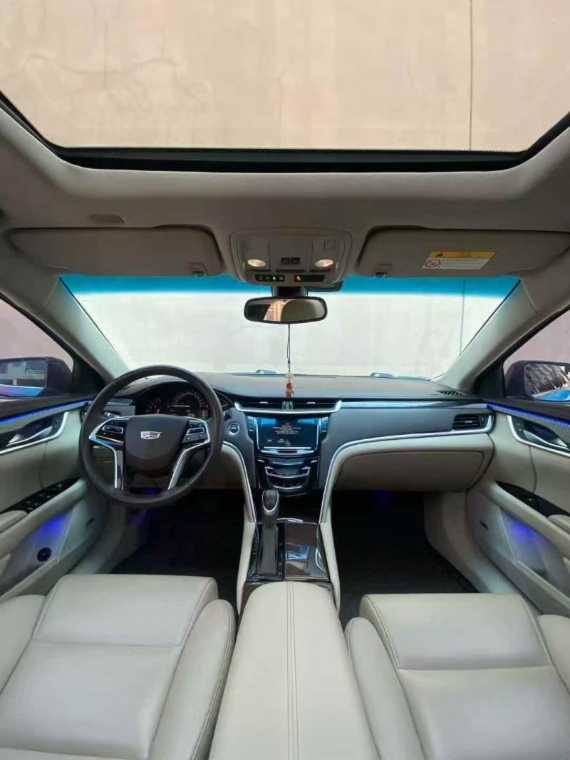 营口17年凯迪拉克XTS4