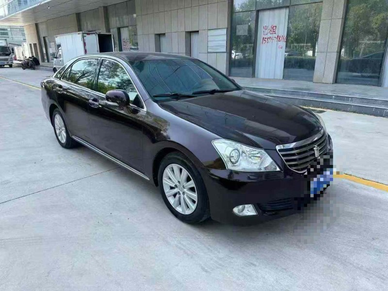 济宁11年丰田皇冠2