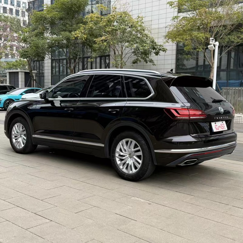 佛山19年大众途锐7