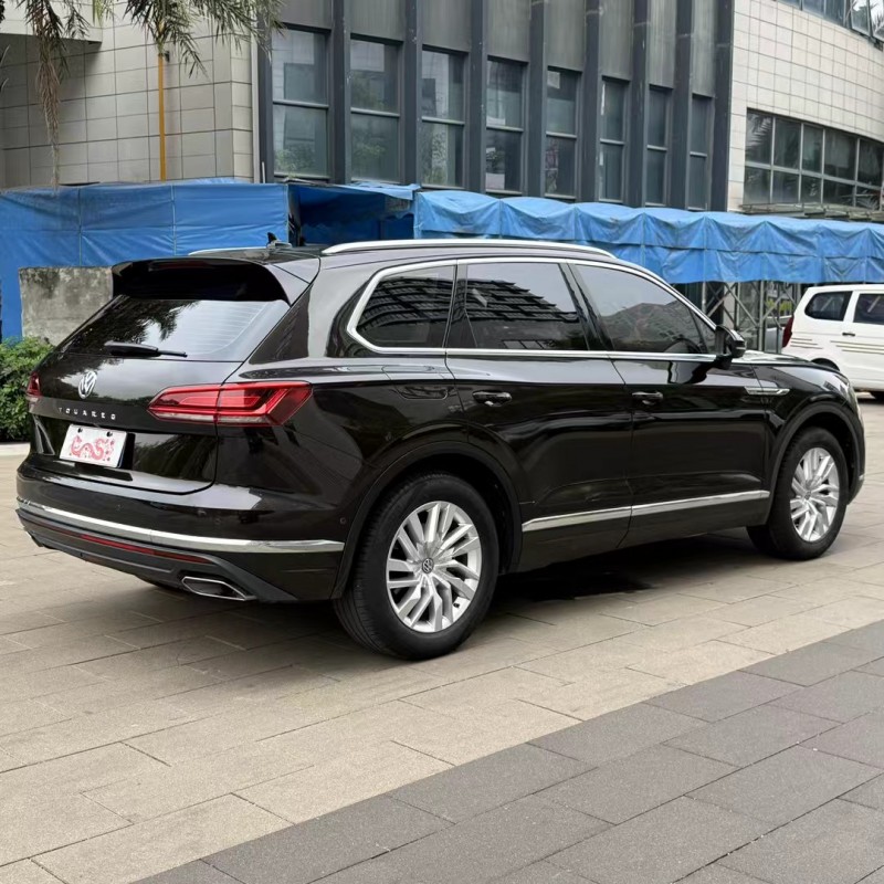 佛山19年大众途锐8