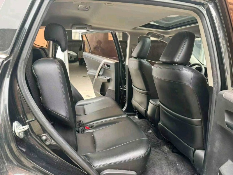 武汉19年丰田RAV4荣放6