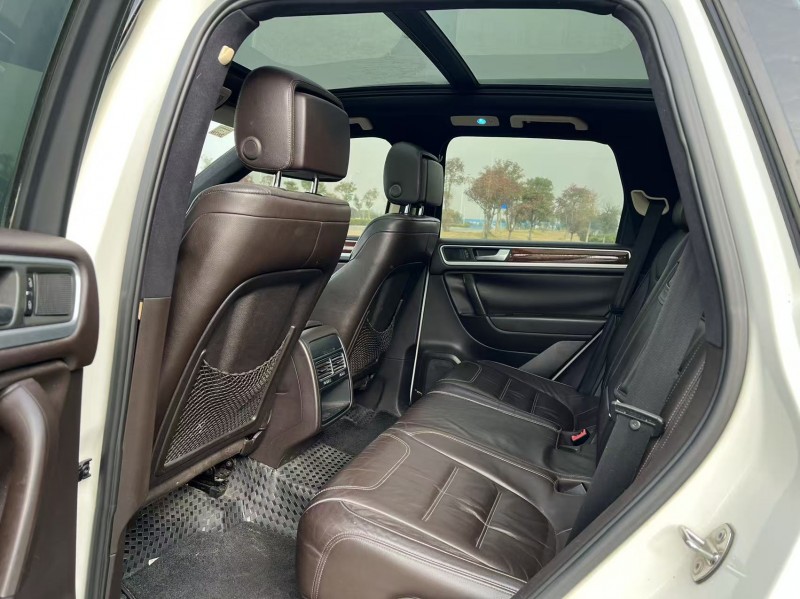 盐城11年大众途锐5