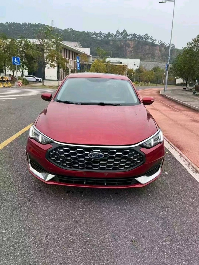 南宁22年福特福睿斯1