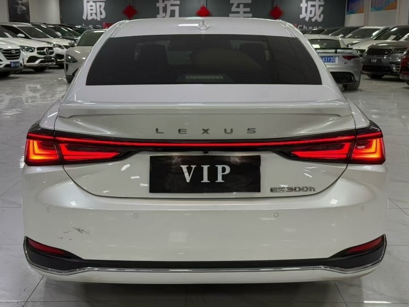 廊坊25年雷克萨斯ES9