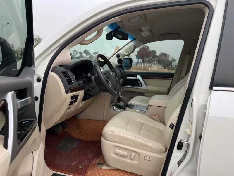 徐州18年丰田兰德酷路泽4