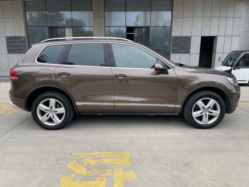 枣庄14年大众途锐3