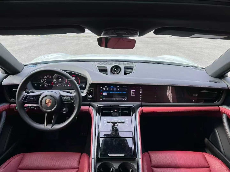 成都25年保时捷帕拉梅拉7