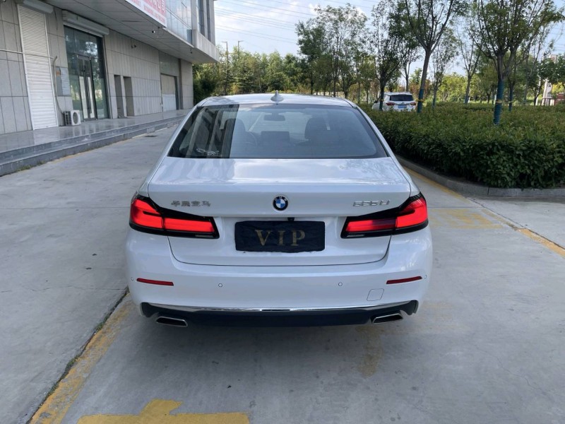 济宁21年宝马5系7