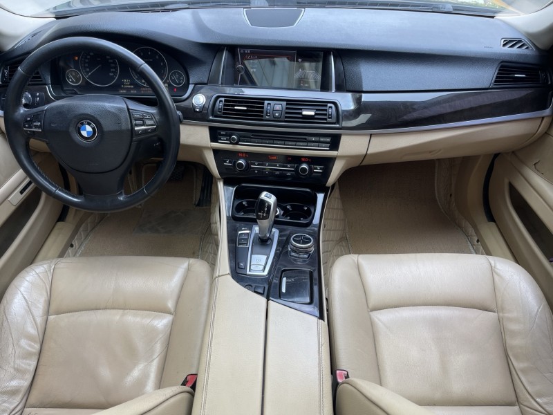 济宁13年宝马5系4