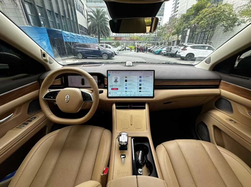 佛山24年华为智选问界5