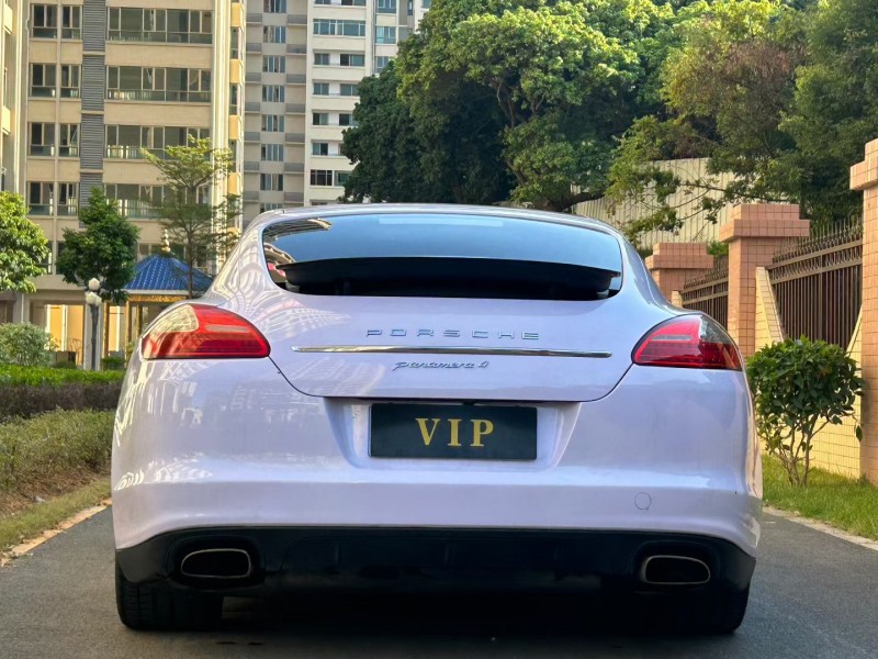 东莞13年保时捷帕拉梅拉5