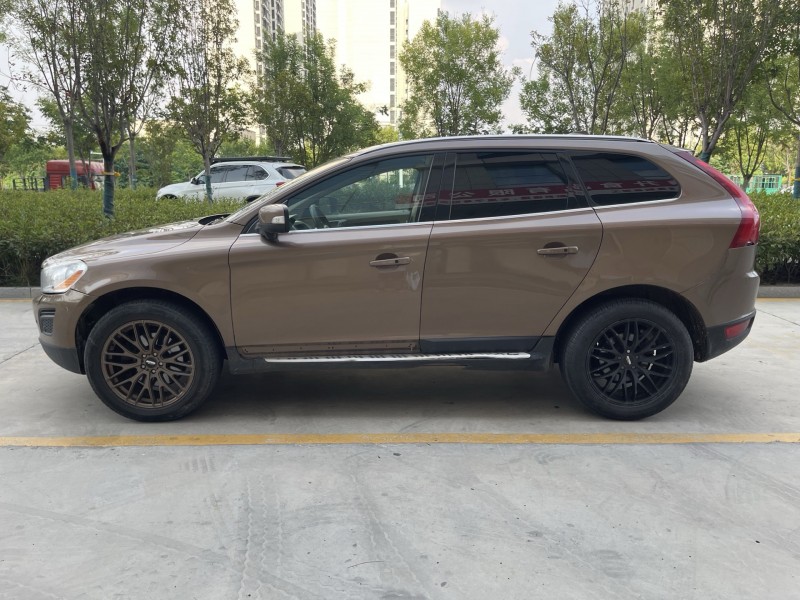 济宁11年沃尔沃XC609