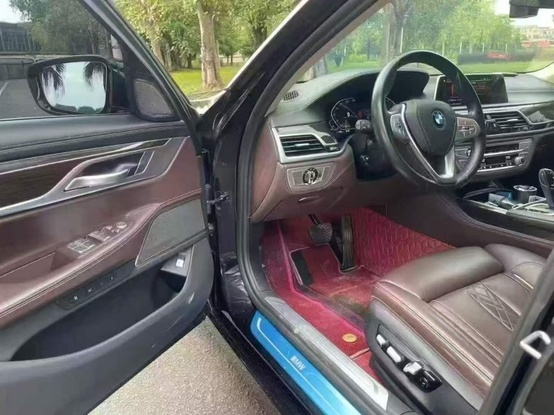 佛山21年宝马7系4