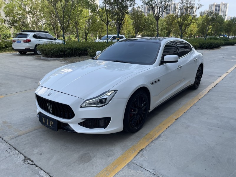 济宁15年玛莎拉蒂总裁2