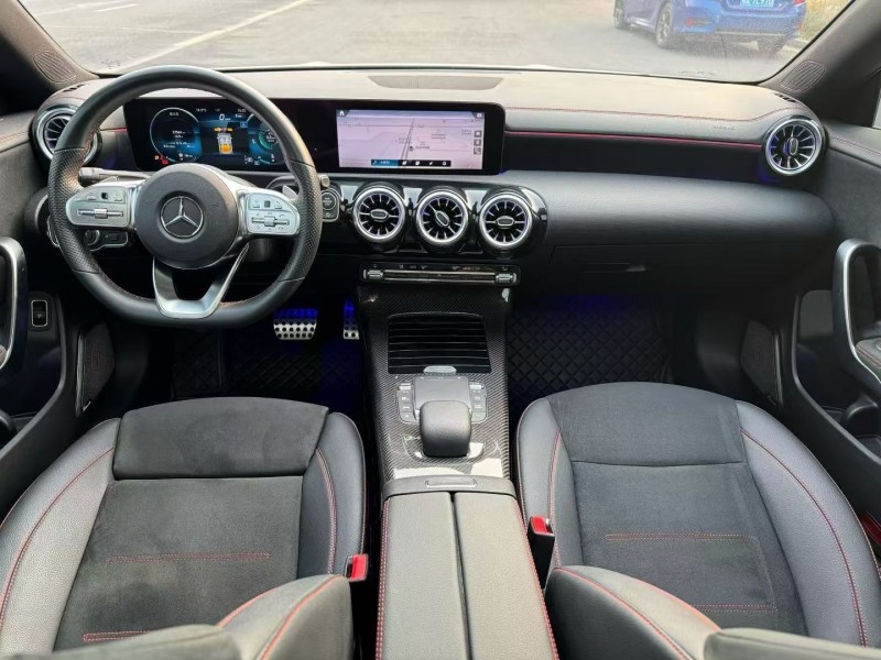 盐城22年奔驰CLA4