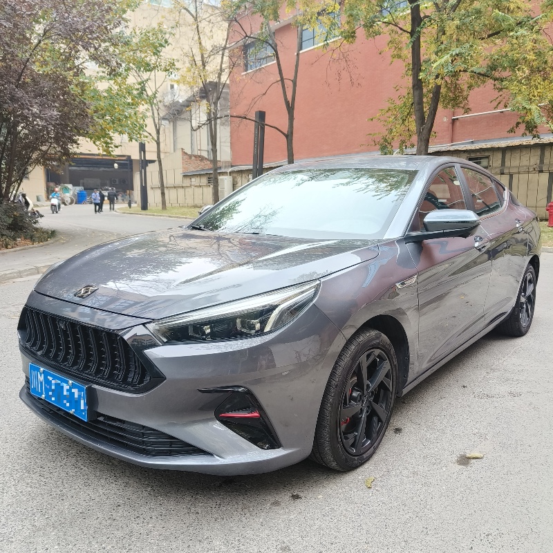 成都23年江淮思皓3