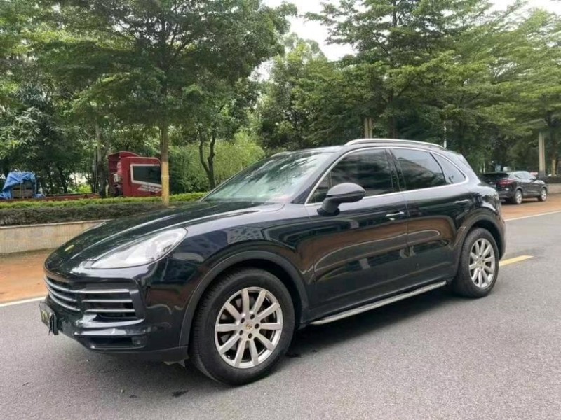 东莞20年保时捷卡宴2