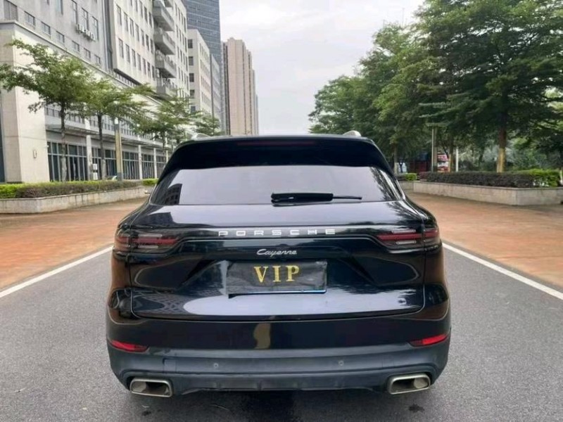 东莞20年保时捷卡宴7
