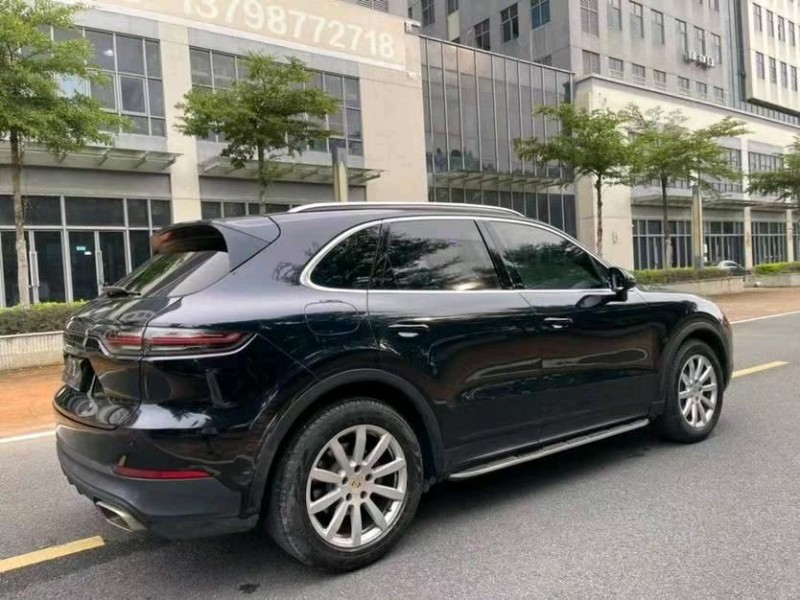 东莞20年保时捷卡宴8