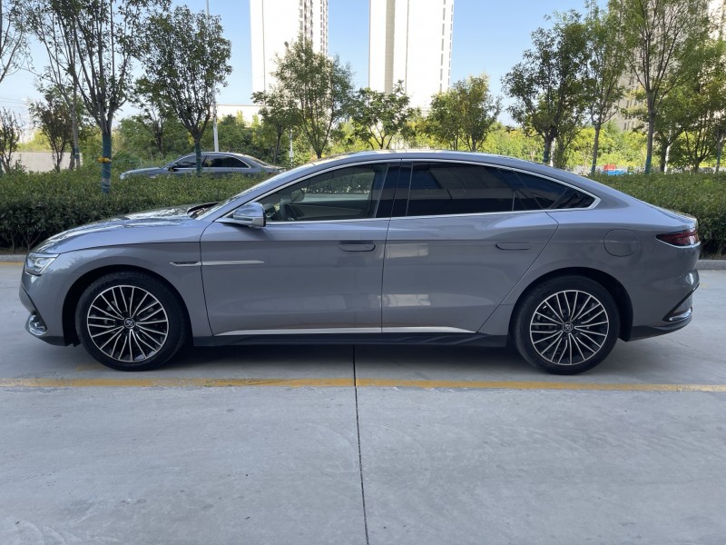 济宁24年比亚迪汉6