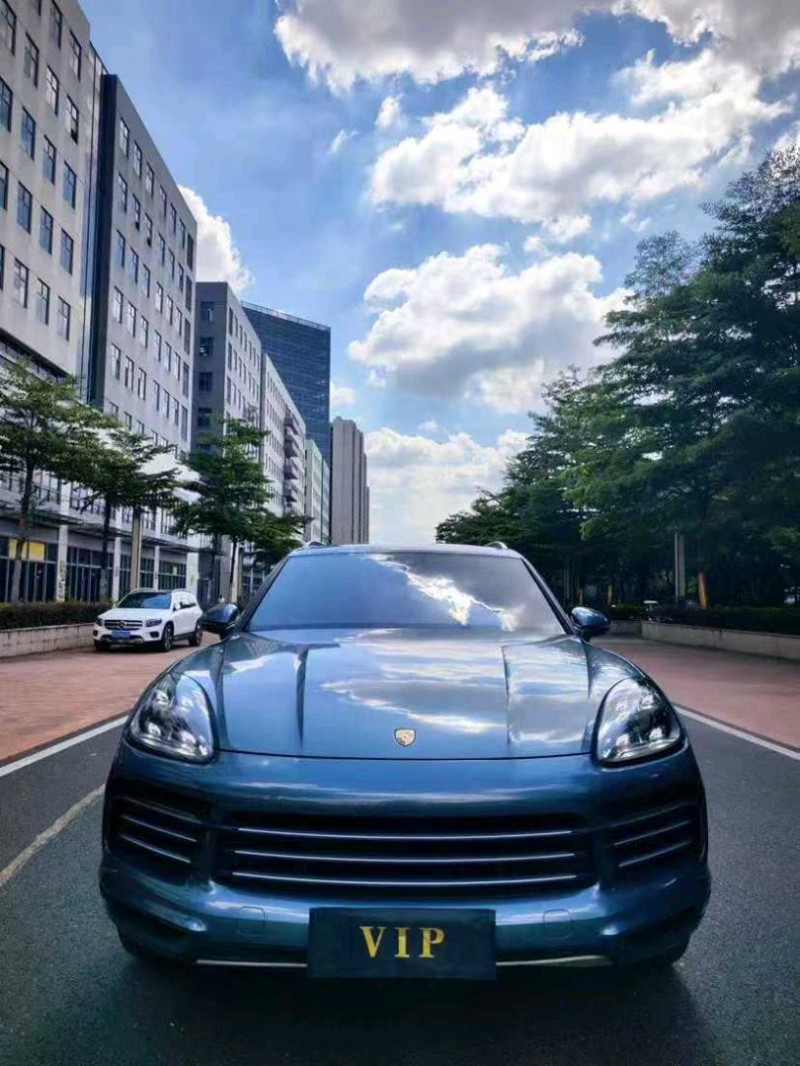 东莞18年保时捷卡宴1