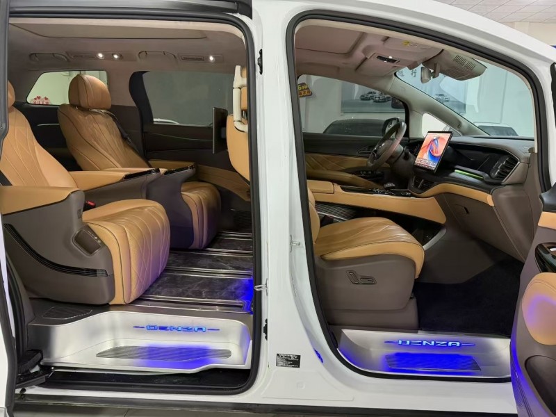 廊坊23年腾势D94