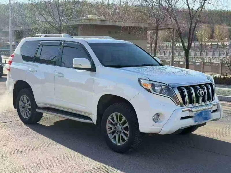 西安14年丰田普拉多2