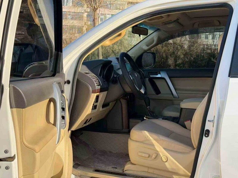 西安14年丰田普拉多5