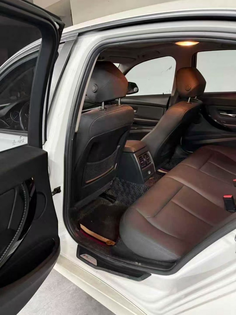 保定16年宝马3系6