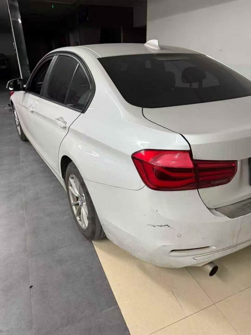 保定16年宝马3系7