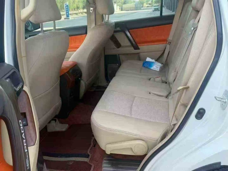 铜川18年丰田普拉多4