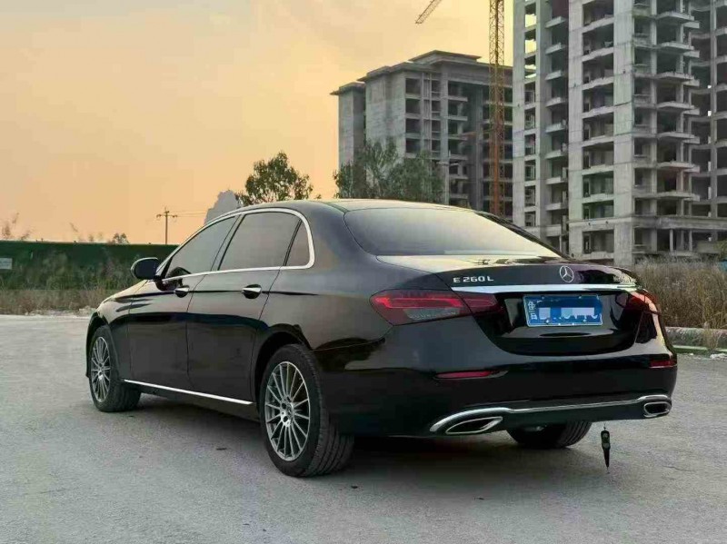 柳州22年奔驰E9