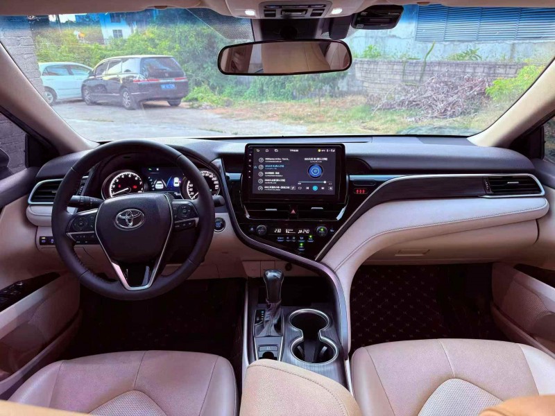 深圳22年丰田凯美瑞4