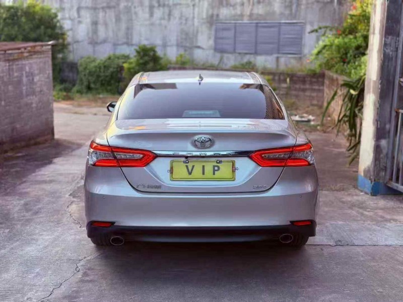 深圳22年丰田凯美瑞7