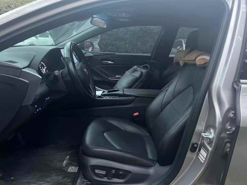 萍乡22年丰田亚洲龙2