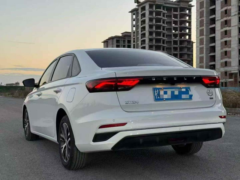 梧州22年吉利帝豪3