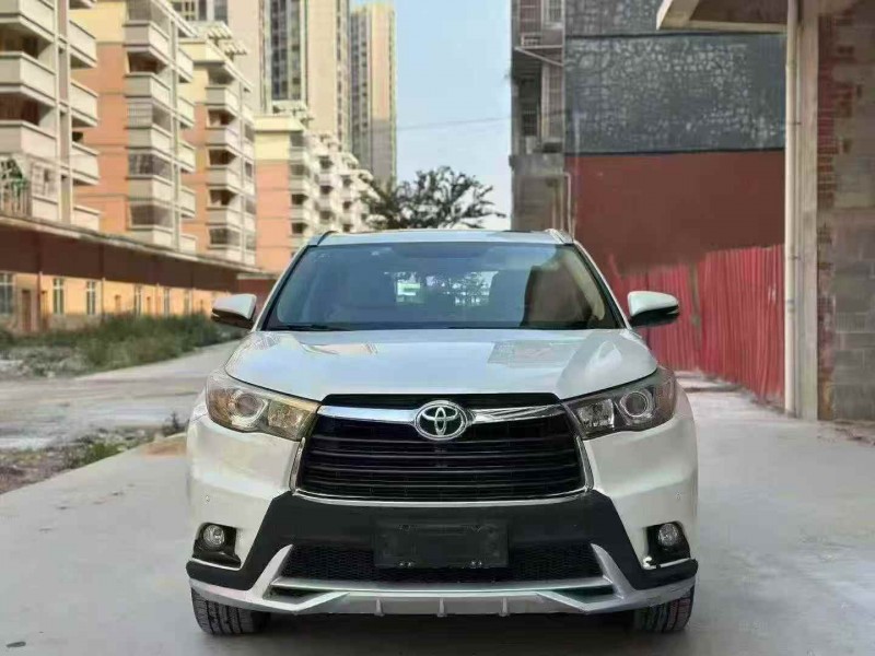 郑州17年丰田汉兰达1