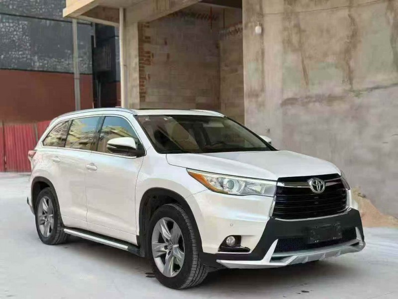 郑州17年丰田汉兰达3