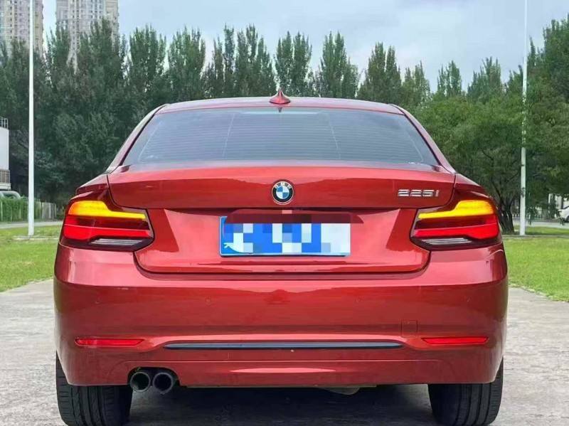 珠海20年宝马2系9