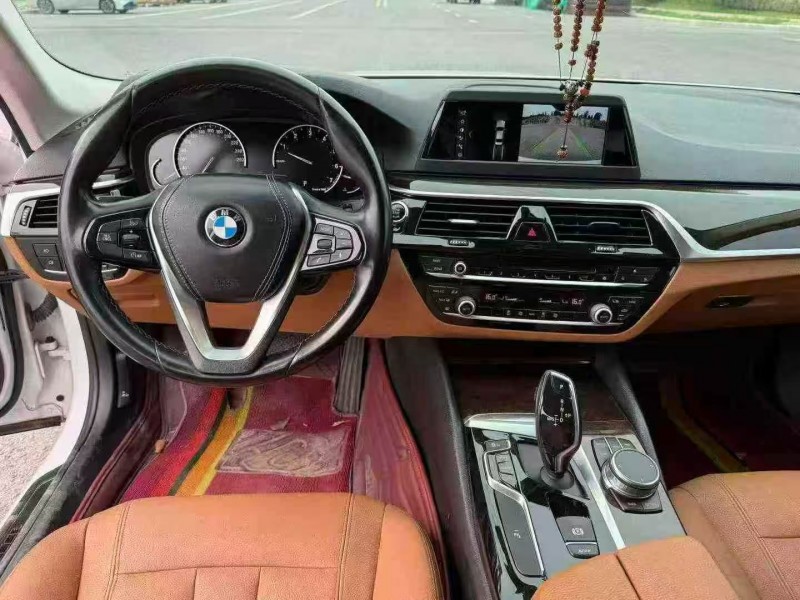 淄博18年宝马5系8