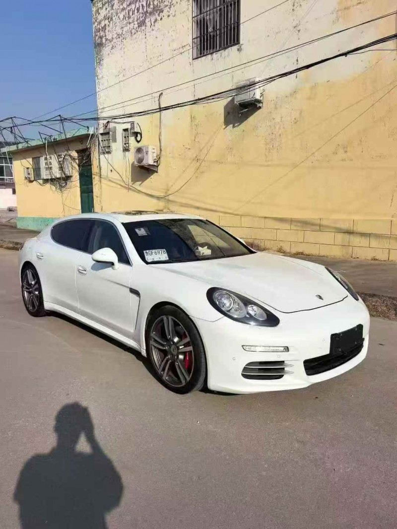 东营15年保时捷帕拉梅拉2