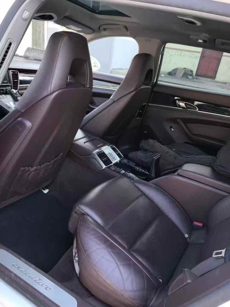 东营15年保时捷帕拉梅拉4