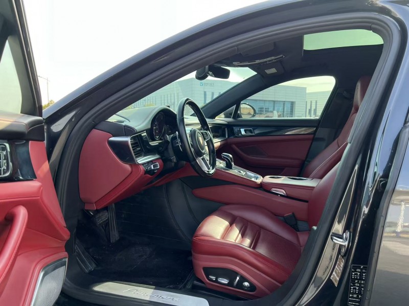 盐城17年保时捷帕拉梅拉4