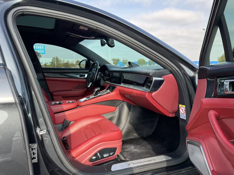 盐城17年保时捷帕拉梅拉6
