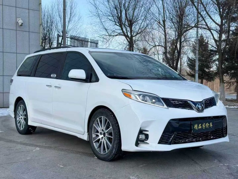 吉林19年丰田塞纳2