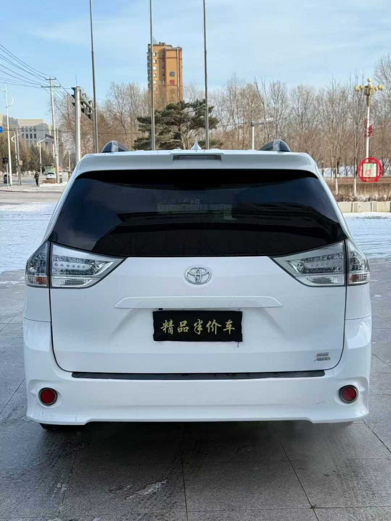 吉林19年丰田塞纳9